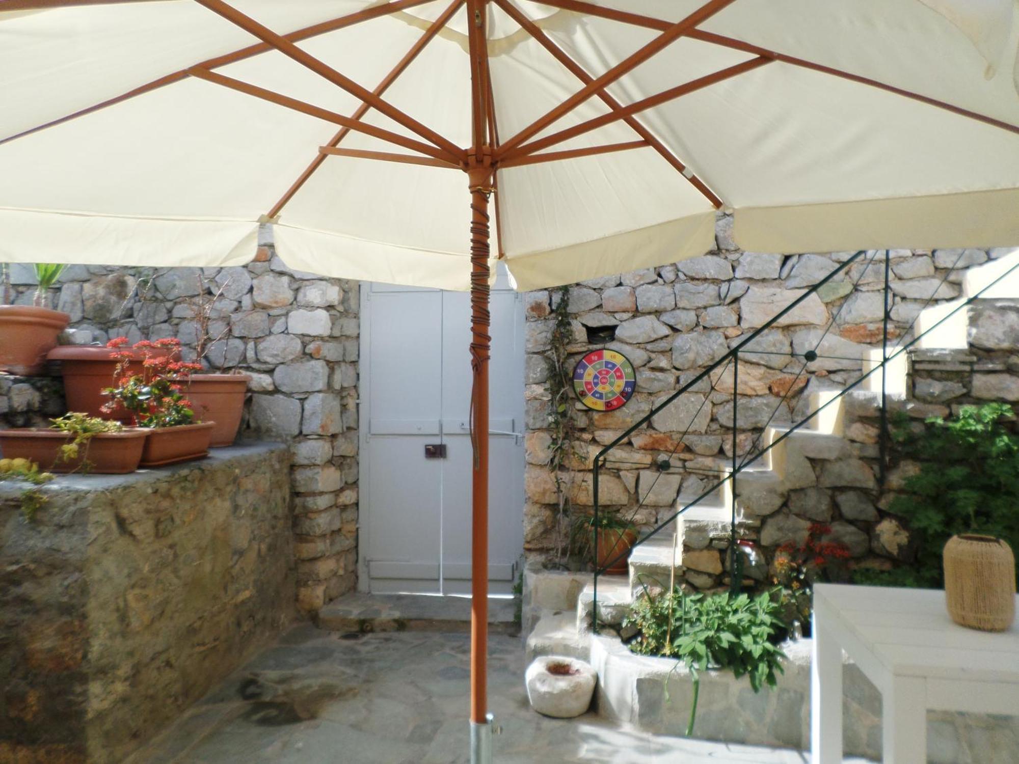 In The Heart Of Hydra Villa Exteriör bild